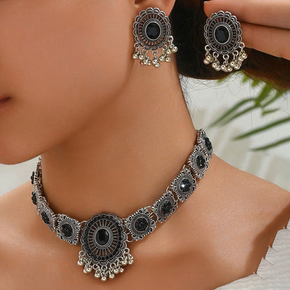 1 Necklace + 1 Pair of Earrings, Indian Bohemian Style Luxury Fringe Heavywork Women's Necklace and Earrings Set