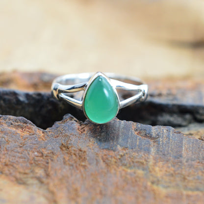 925 Sterling Silver Pear Gemstone Ring in Onyx, Larimar and More, Minimal Daily Wear Jewelry for Women