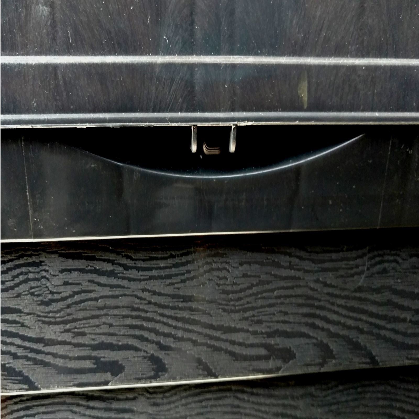 320L Outdoor Garden Storage Box Black Plastic Lockable Chest with Handles for Cushions Tools Garden Furniture Shed Patio 117x54x51cm