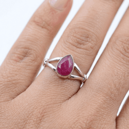 925 Sterling Silver Pear Gemstone Ring in Onyx, Larimar and More, Minimal Daily Wear Jewelry for Women