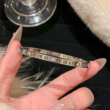 [5pcs Stylish Bracelet] 5pcs Ladies' Stainless Steel Bracelet Set | Uniquely Designed, Stylish, Multi-Element, Exquisite Gift, Non-Fading Jewelry
