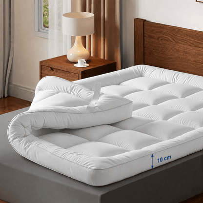 Mattress Topper, 10cm/4Inch Microfiber Overfill, Plush Soft Surface, Four-Corner Elastic Straps for Secure Fit, Anti-Shift & Even Weight Distribution, Fits Single/Double/King/Super King UK Beds