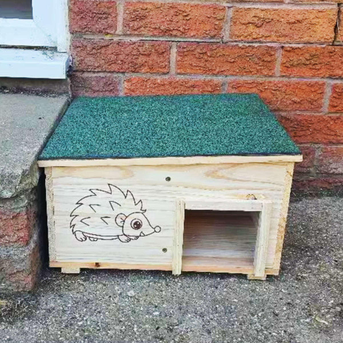 Wooden Hedgehog House: Hedgehog Hamster with Waterproof - product gallery image 15